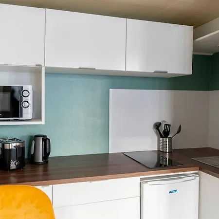 Charming - Rue Froide * Caen