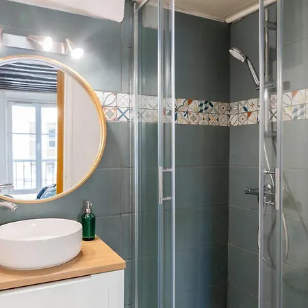 Charming - Rue Froide Caen