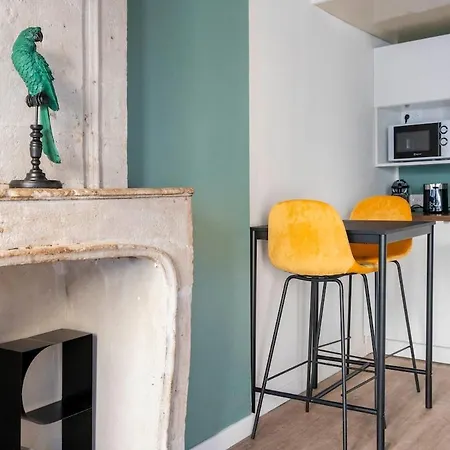 Charming - Rue Froide Apartman